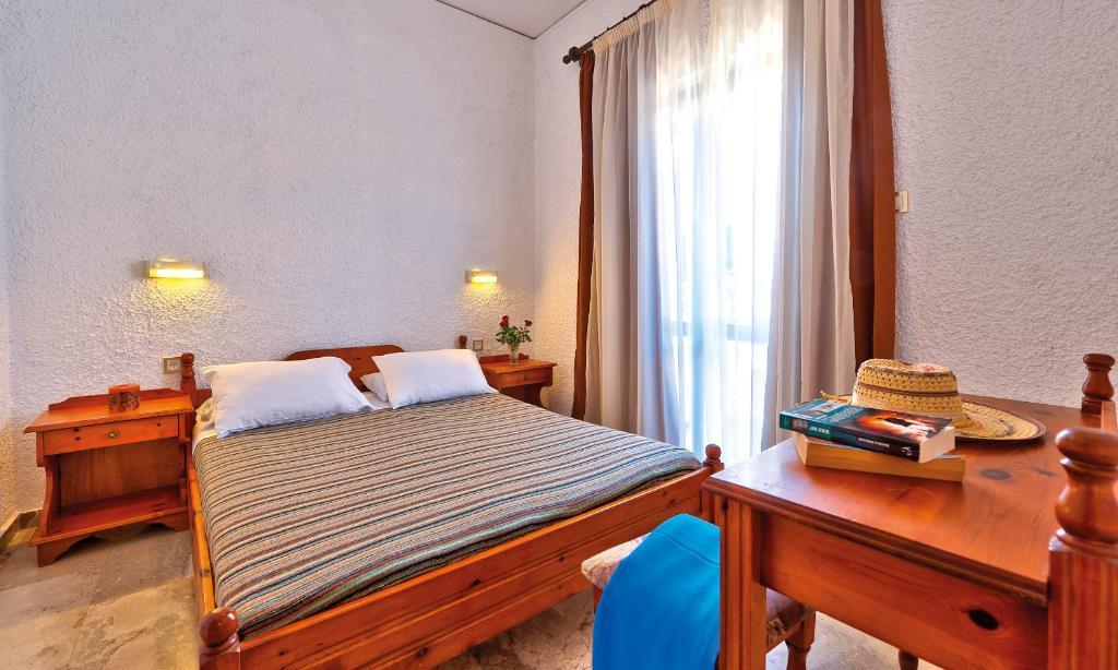 Lia Beachfront Apartments Sztalósz Kültér fotó