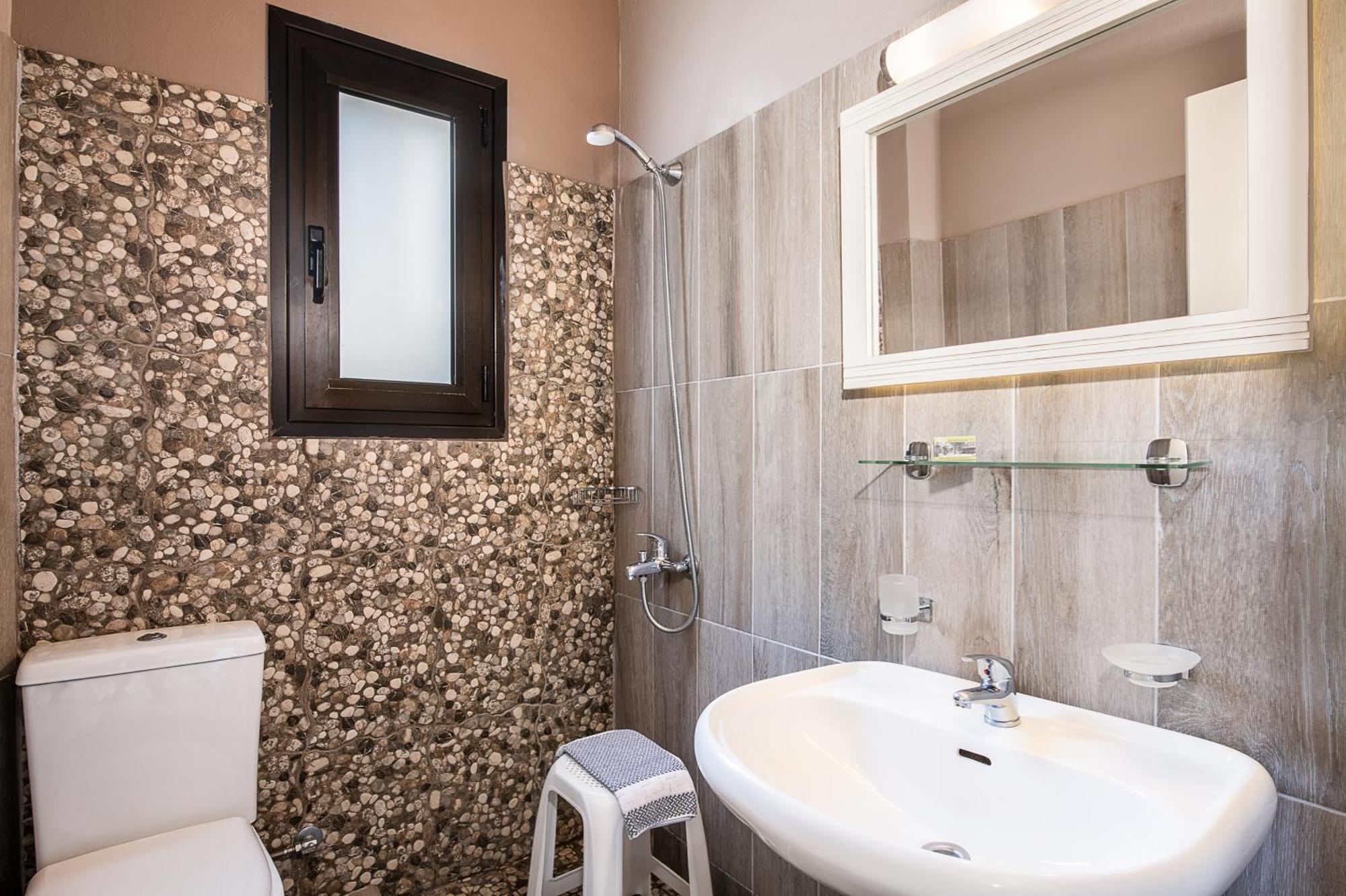 Lia Beachfront Apartments Sztalósz Kültér fotó
