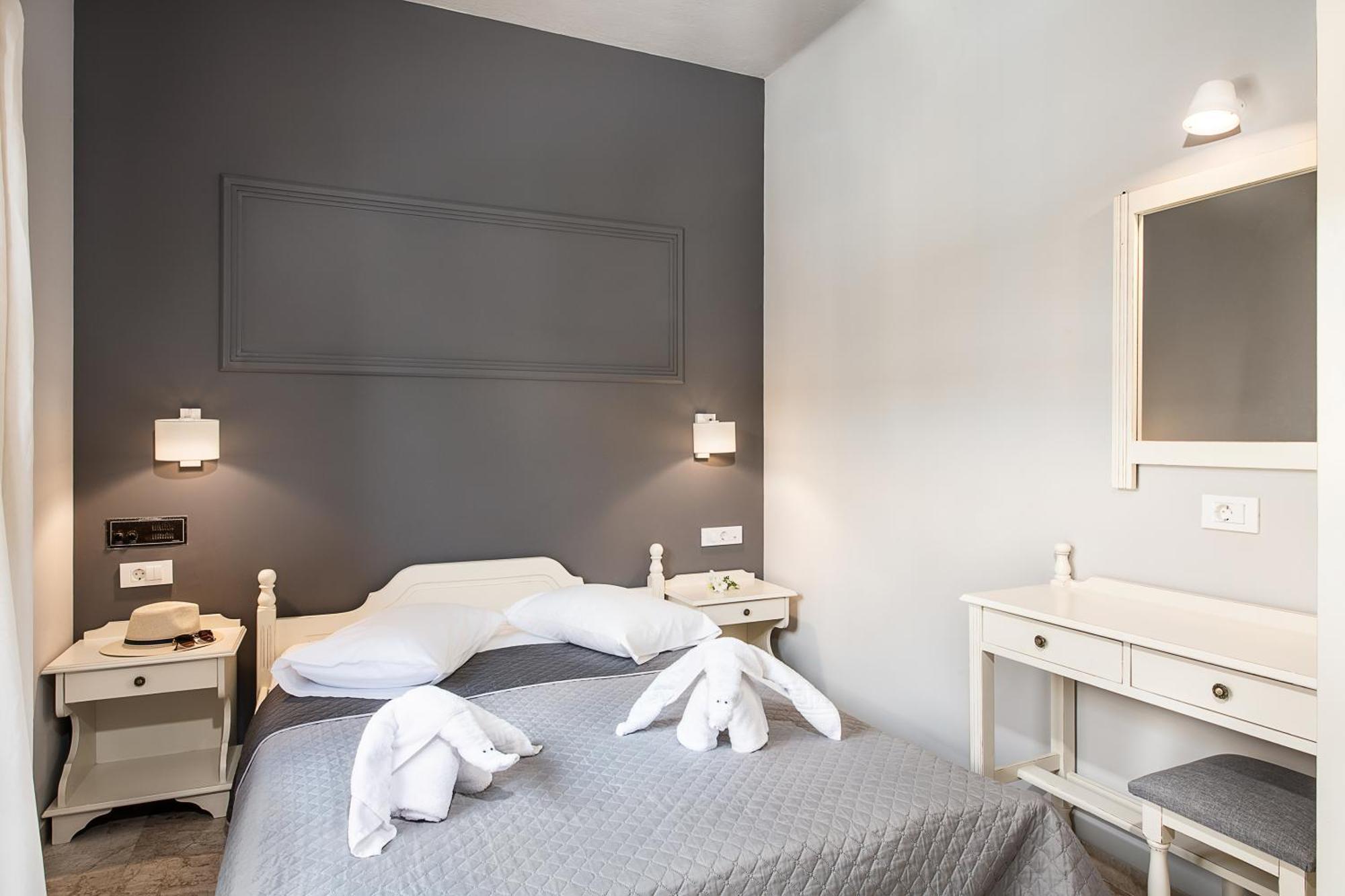 Lia Beachfront Apartments Sztalósz Kültér fotó