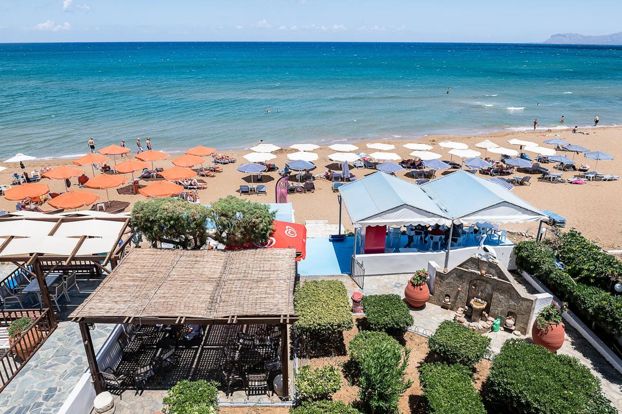 Lia Beachfront Apartments Sztalósz Kültér fotó