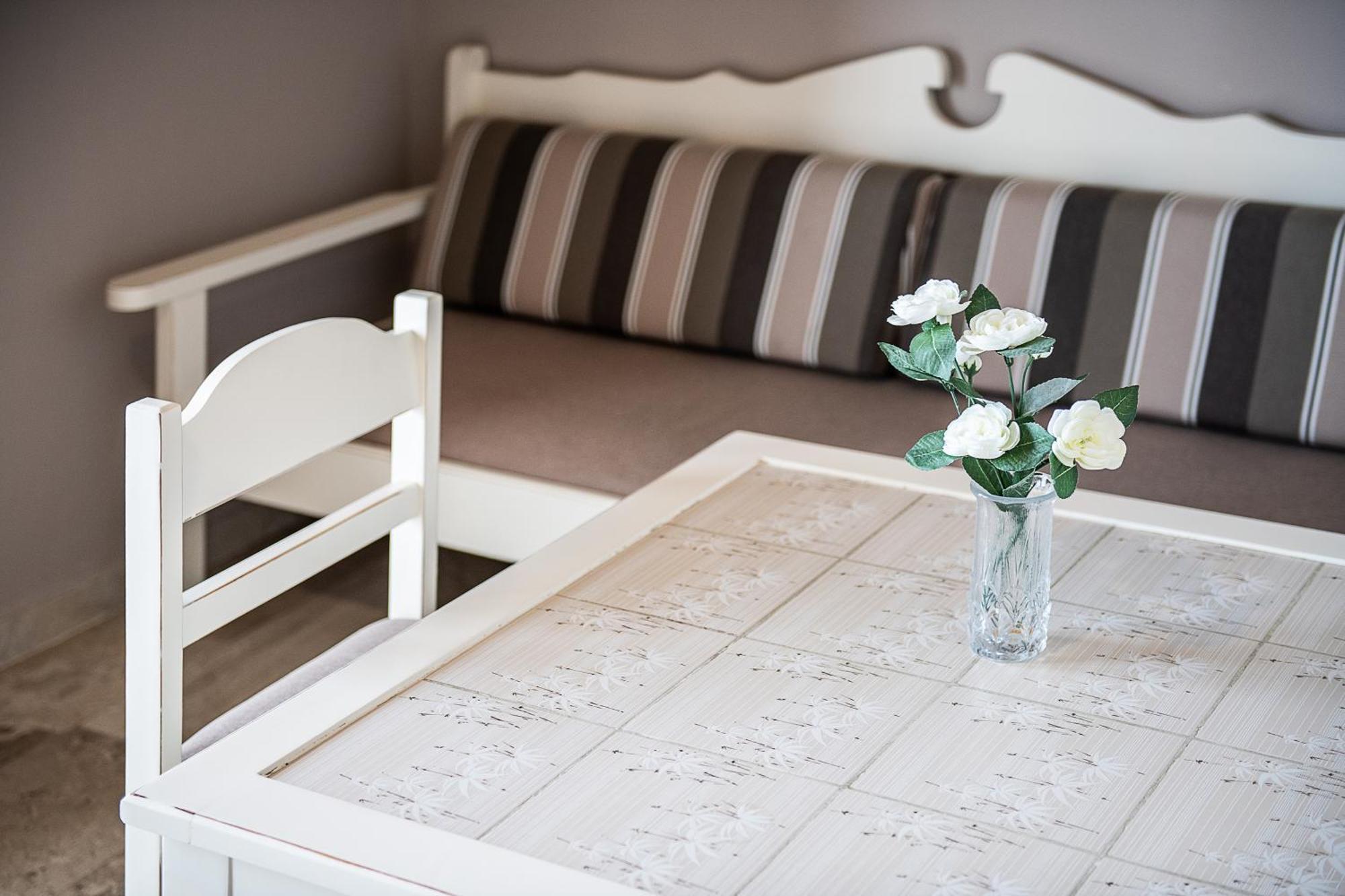 Lia Beachfront Apartments Sztalósz Kültér fotó