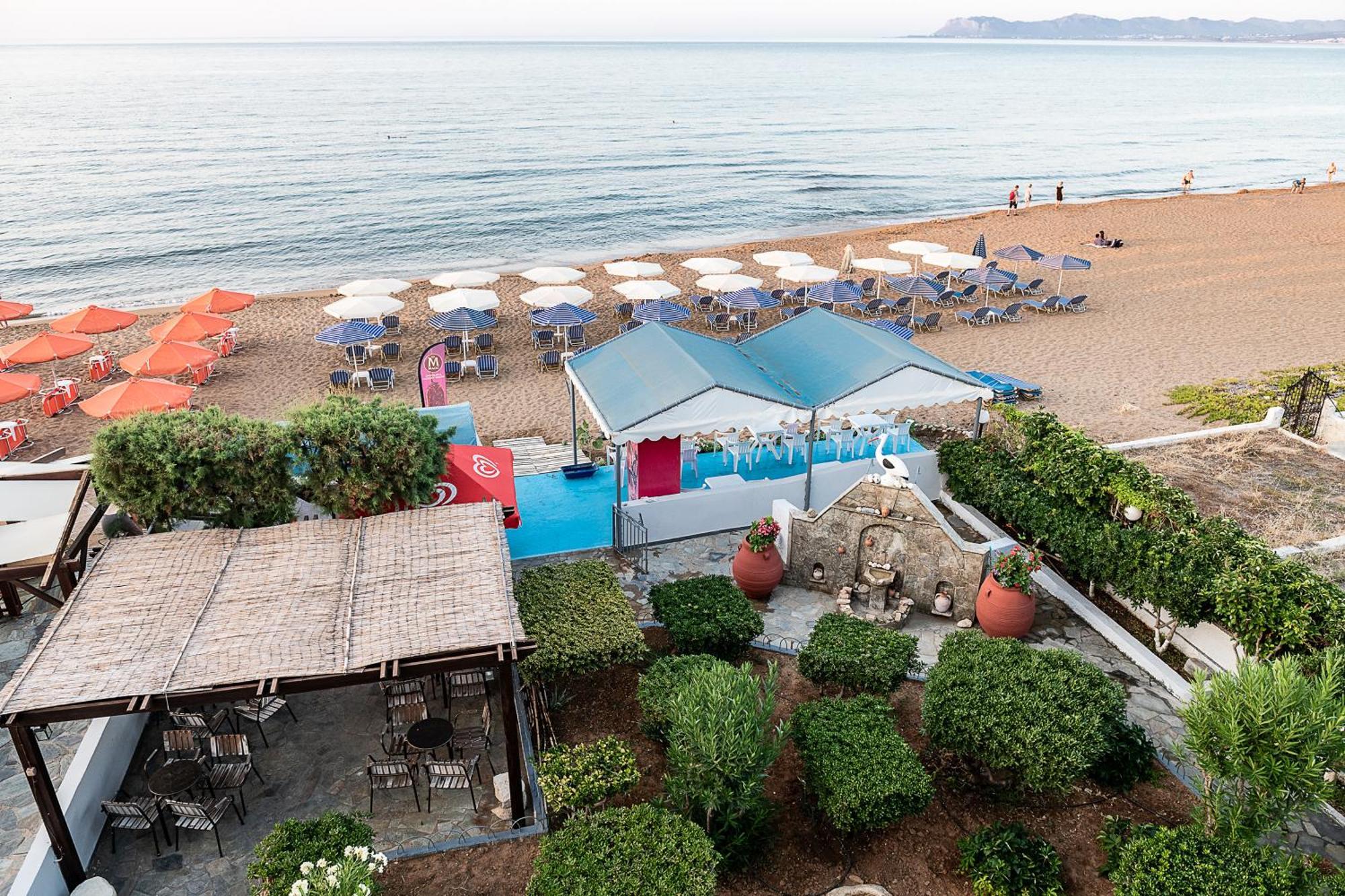 Lia Beachfront Apartments Sztalósz Kültér fotó