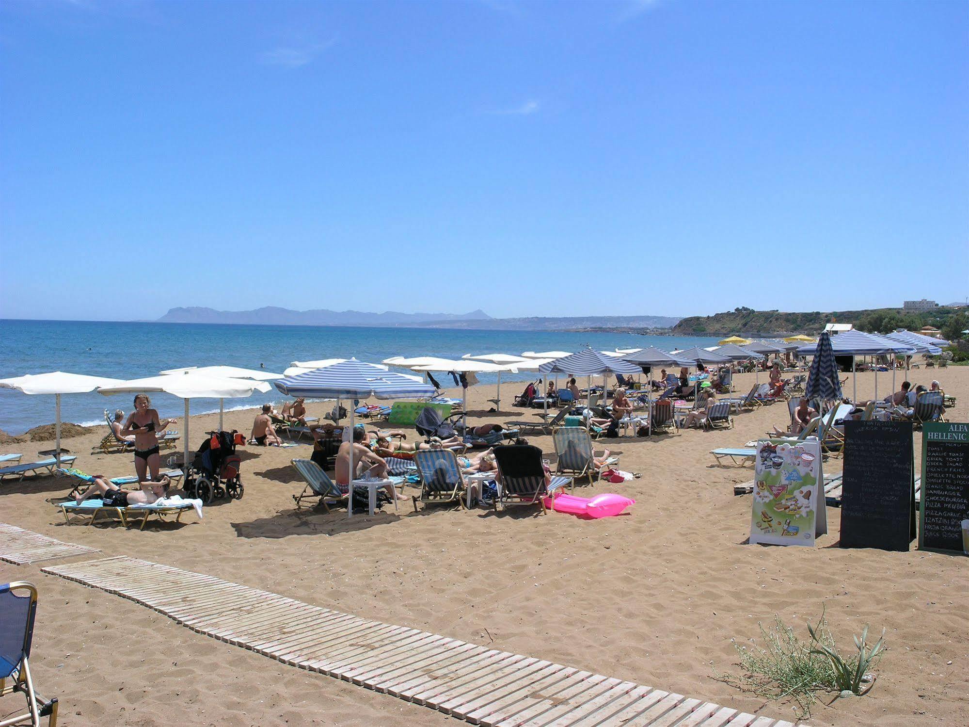Lia Beachfront Apartments Sztalósz Kültér fotó