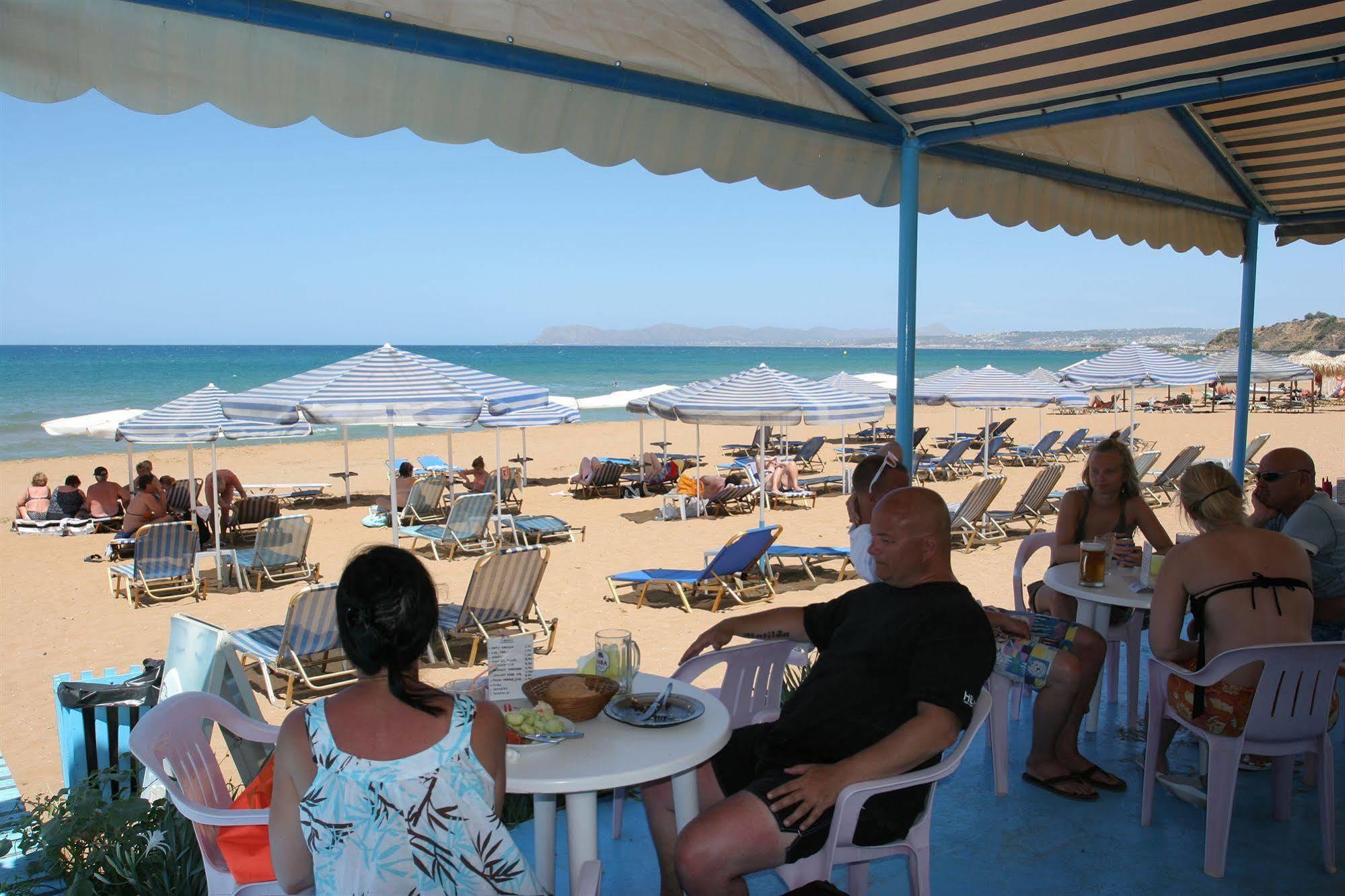 Lia Beachfront Apartments Sztalósz Kültér fotó